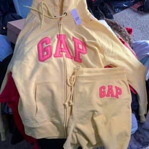 COPY - Hoodie and shorts set from GAP